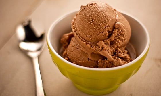 Paranöt-Chokladglass RAW