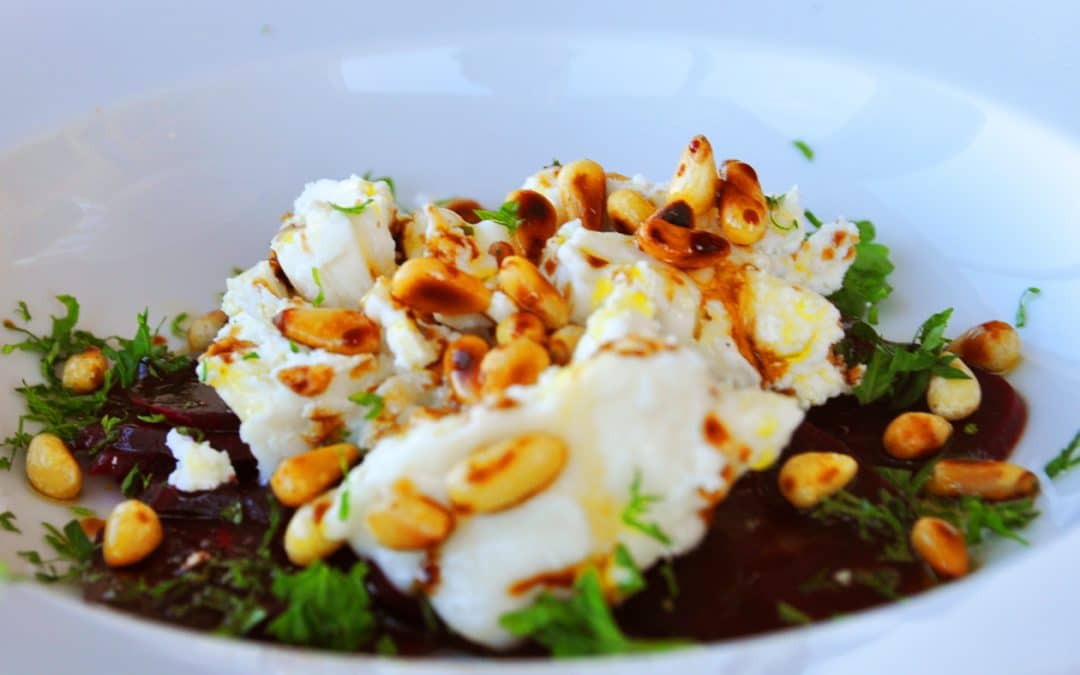 Chèvre chaud med pinjenötter